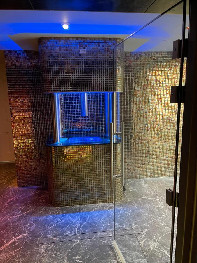 Deluxe Studios With Spa Included Портсмут Екстер'єр фото