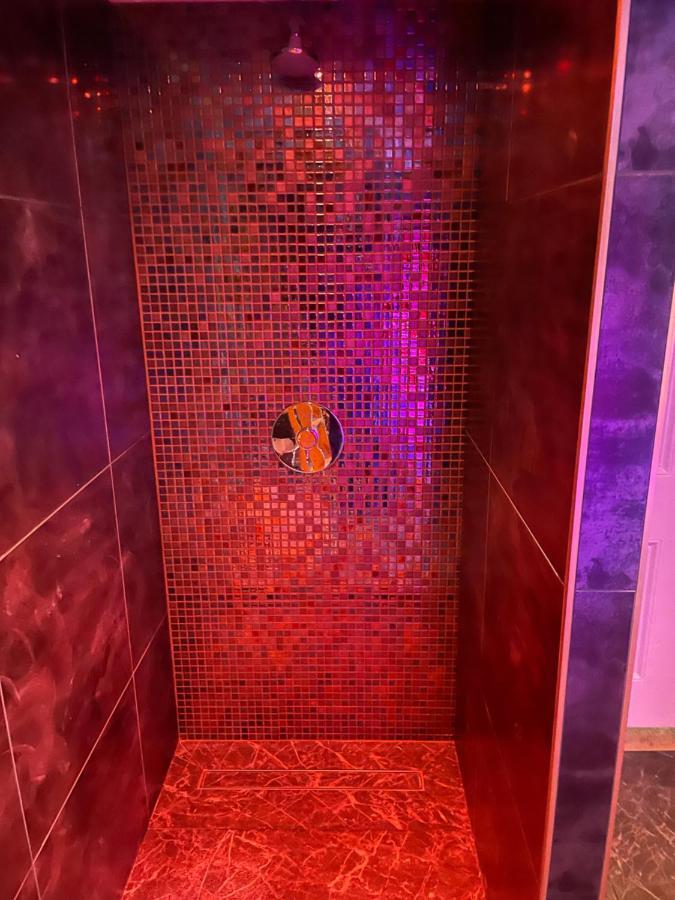 Deluxe Studios With Spa Included Портсмут Екстер'єр фото